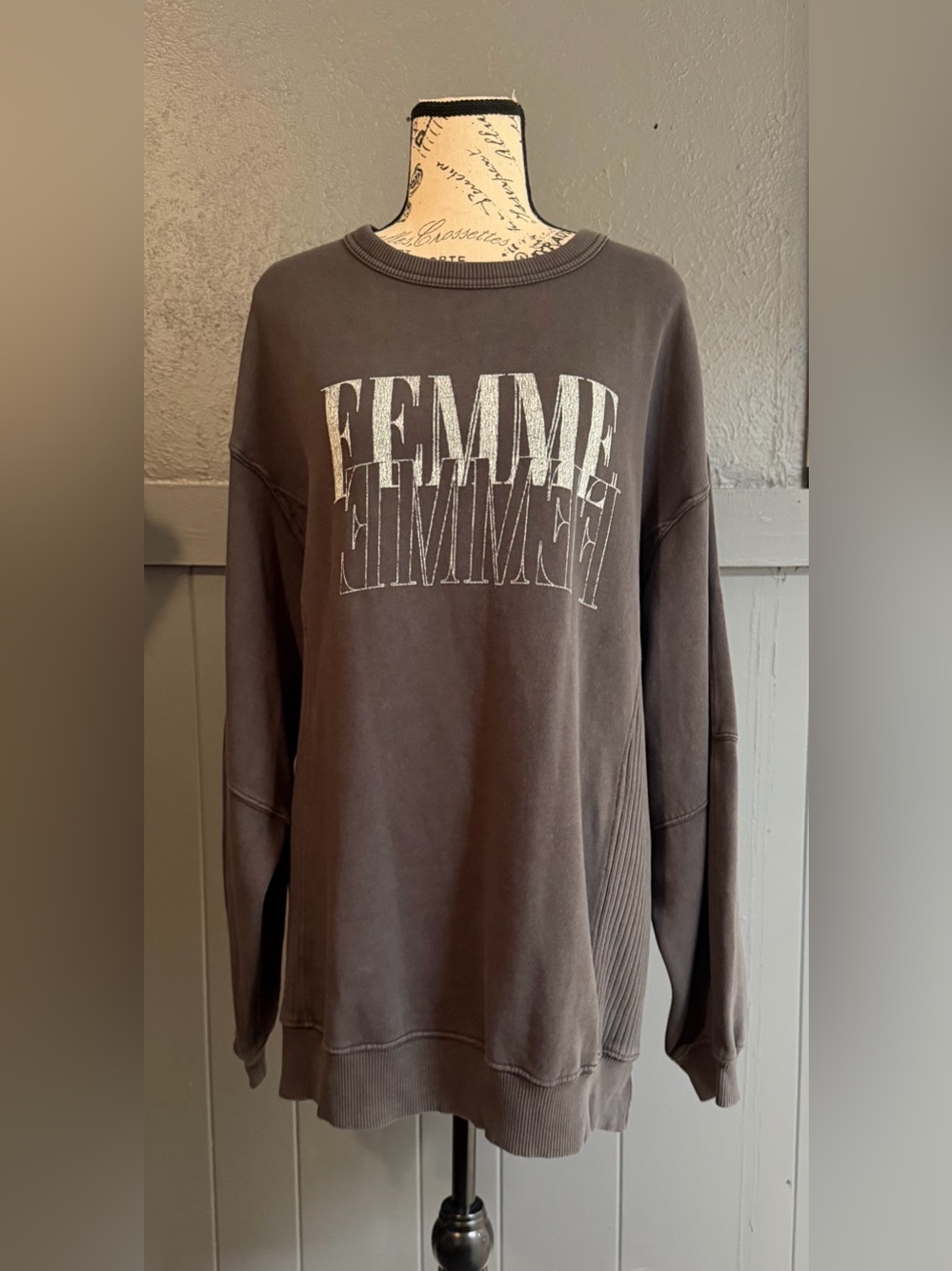 aerie Charcoal Gray "FEMME" Graphic Pullover Sweater - Picture 2 of 7